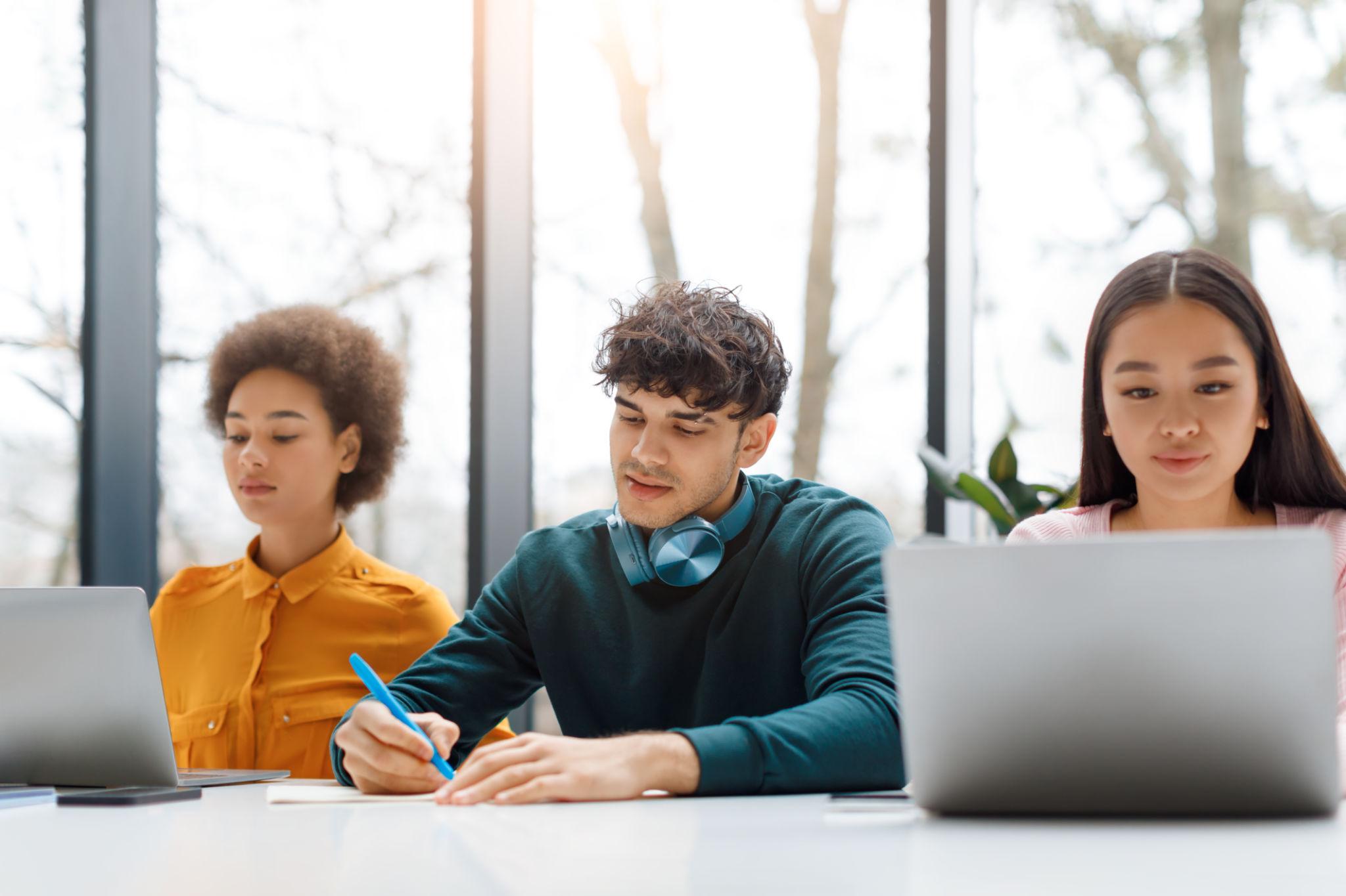 Journal editing and proofreading service